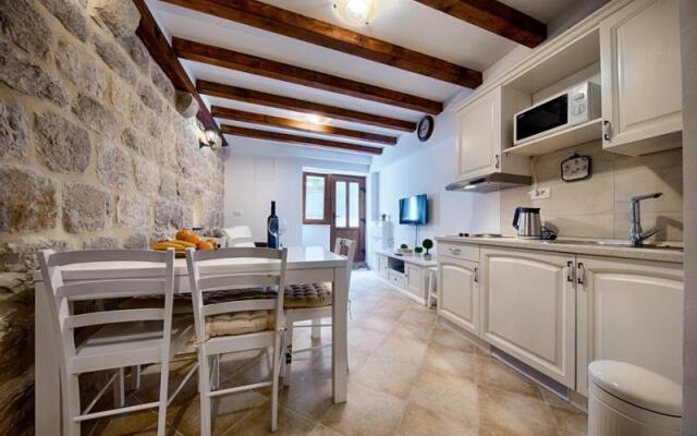 Riva Suite 1
