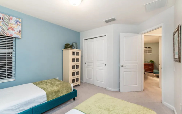 Spacious Home W/private Pool/spa & Free Waterpark!