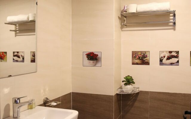 V House 5 Serviced Apartment