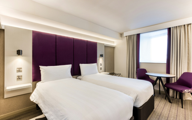 Premier Inn Ayr A77/Racecourse