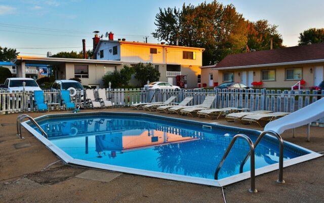 Au Doc Motel