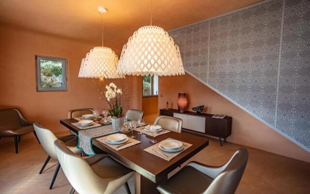 Is Molas Villas