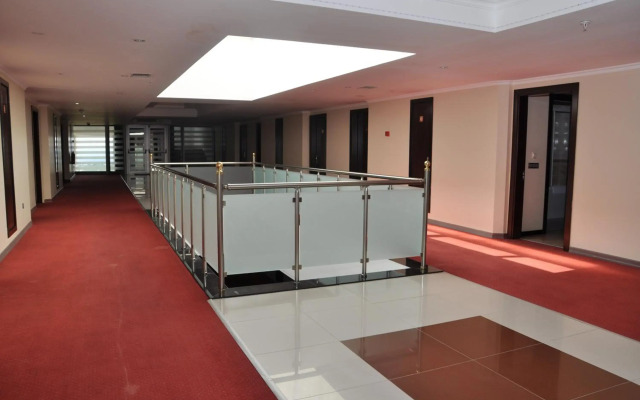 Eser Diamond Hotel & Convention Center