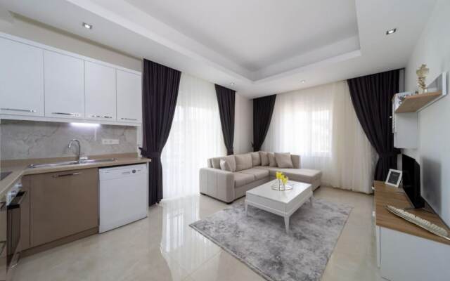 Modern Flat With Shared Closed Pool in Alanya