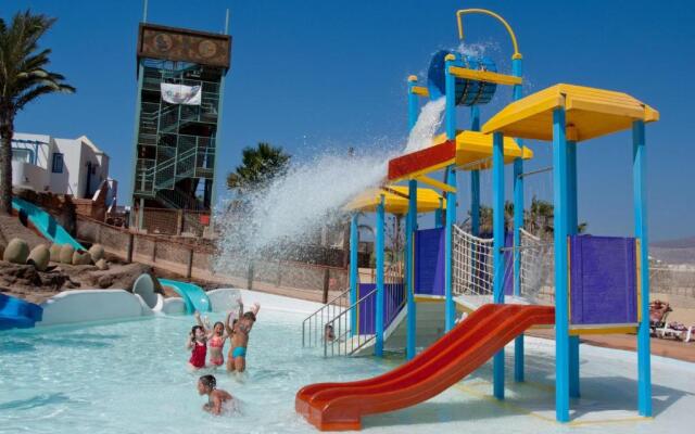 HL Club Playa Blanca Hotel