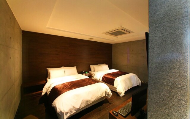 Nox Boutique Hotel