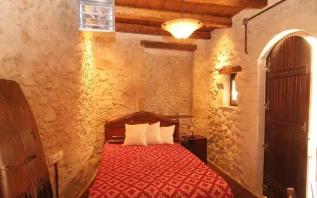 Galatas Traditional House