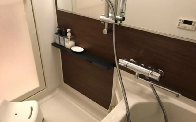 Local Hakata Apartment