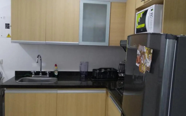 Aparta Estudios Edificio Valeria