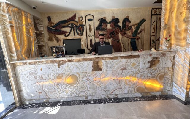 King Pyramids View Hotel