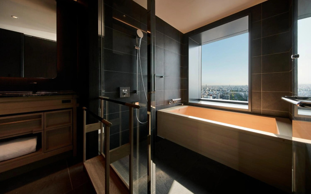 The Royal Park Hotel Iconic Nagoya – Guest Rooms – Nagoya