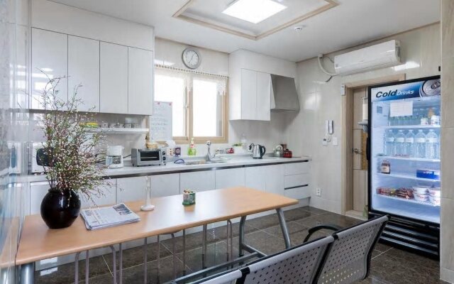 Hub Guest House