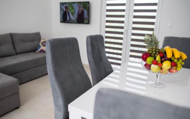 Plush Apartment in Imotski near Blue & Red Lakes