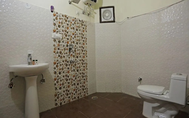 Holiday Inn Guest House
