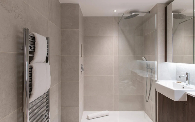 Cove Landmark Pinnacle