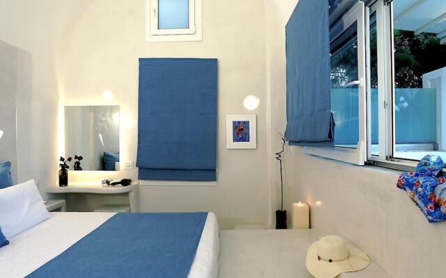 Santorini Loft Boutique Apartments