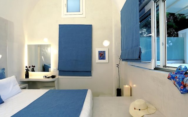 Santorini Loft Boutique Apartments