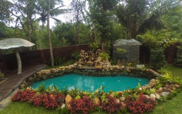 Manusath Holiday Inn