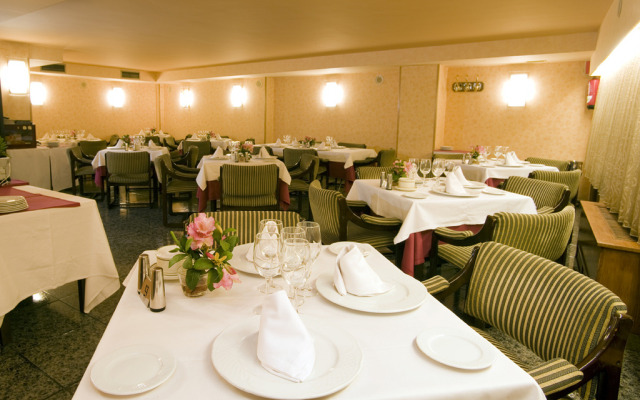 Hotel Castilla Vieja