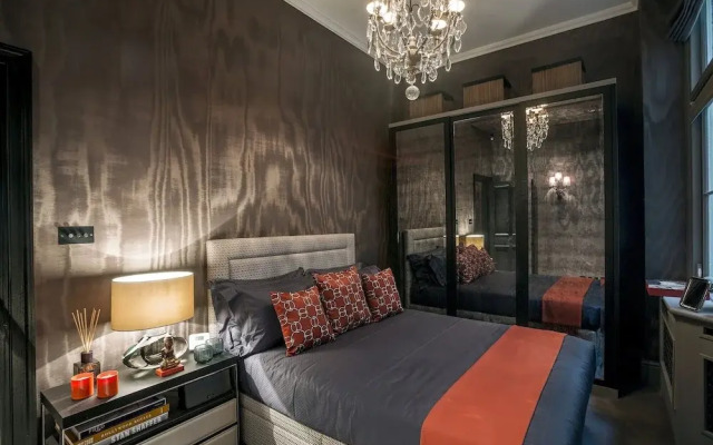 Luxury Apartment at Cadogan Square I