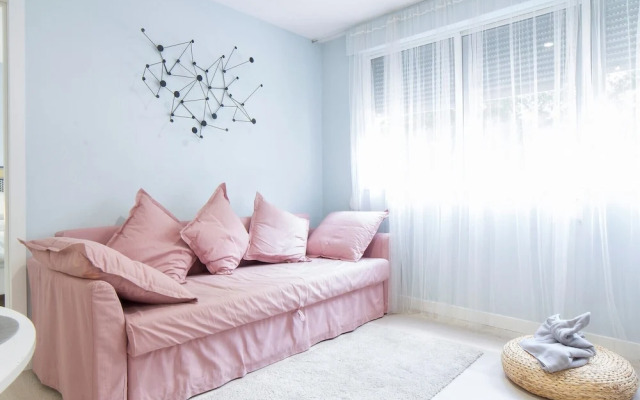 Serene hideaway in the heart of vibrant Santa Cruz