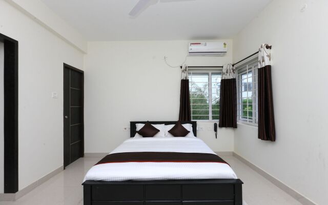 OYO 10027 Hotel Red Petal
