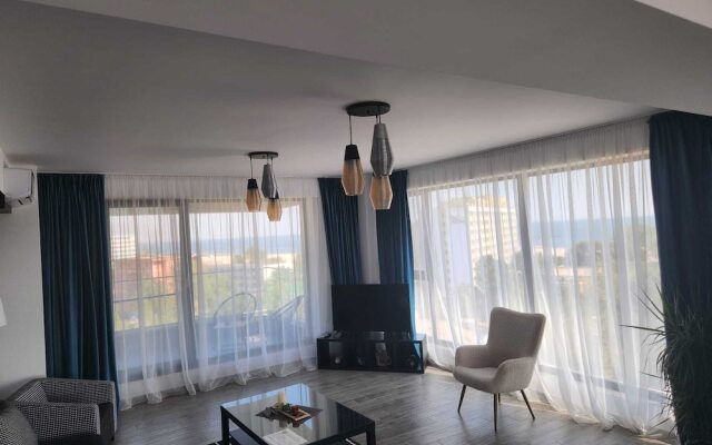 Diamond View Apartments