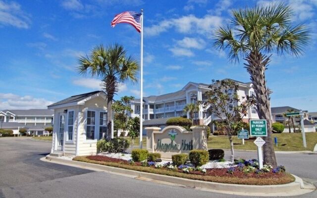 Magnolia North 305 4879 3 Br condo by RedAwning
