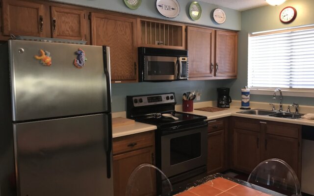 Las Palmas 121 Condo