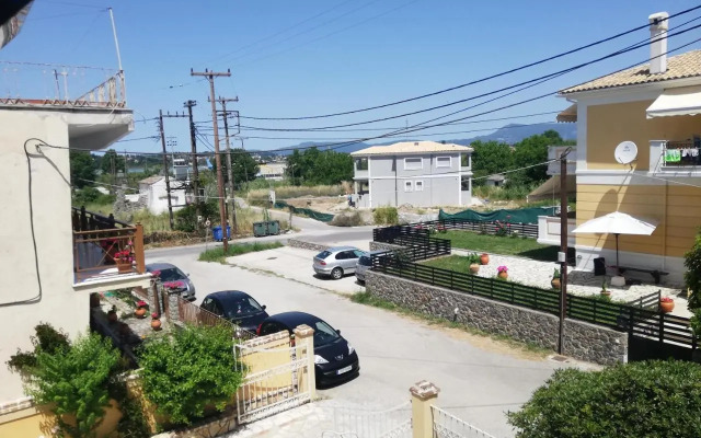 Sunny stay furnished apartment in Kanoni