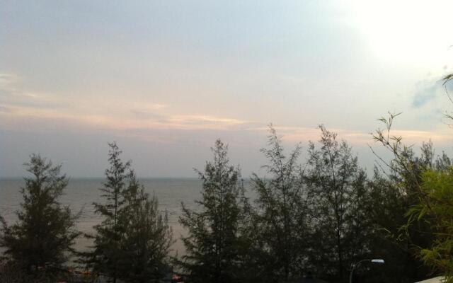 Pontian Garden Hotel
