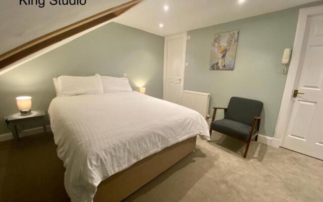 Studio Apartments on the Square