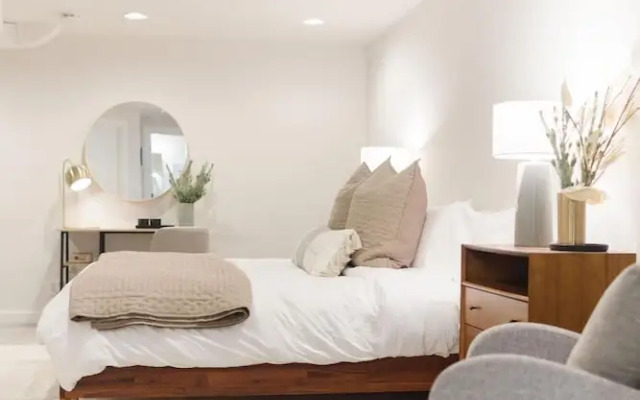 The Ballard Socialite