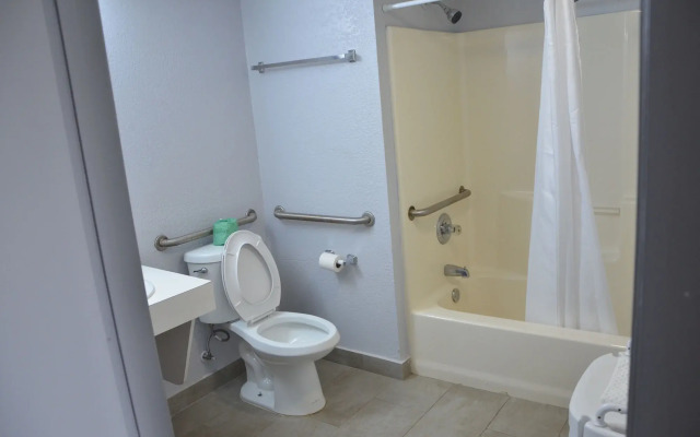 Rodeway Inn Sun City Center
