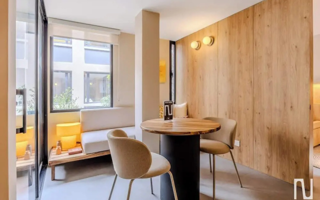 Nok Amazing 2BR Apartment With Balcony City Views