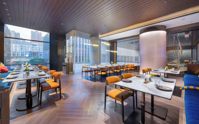 voco Hefei Binhu by IHG