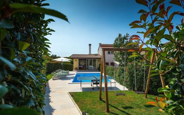 Charming Villa Only 10 Minutes Drive From the sea