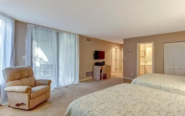 2354/56-courtside Villas