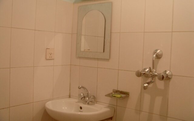 Budget Hotel Multiplex