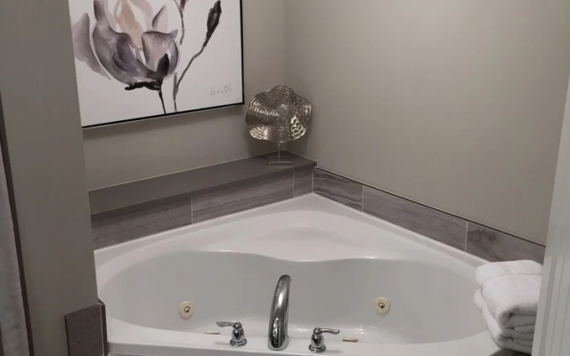 Somerset Lakeside Resort