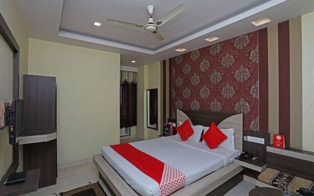 OYO 29689 Hotel Pramod