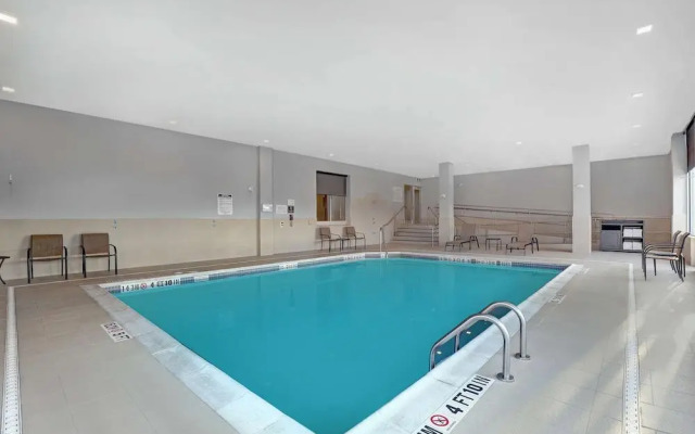 Hampton Inn & Suites by Hilton Belleville