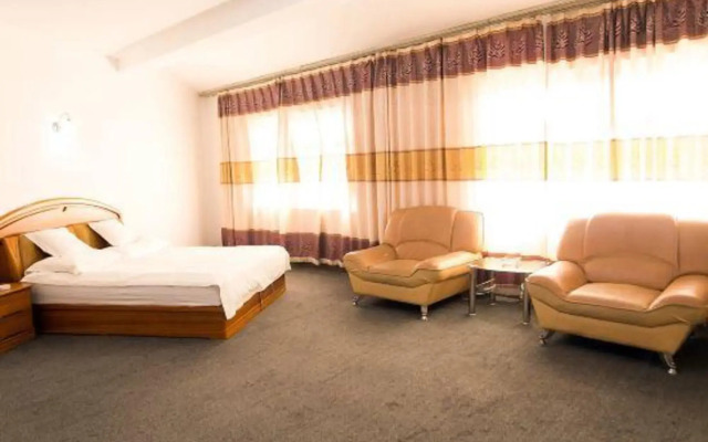 Jindonghu Hotel