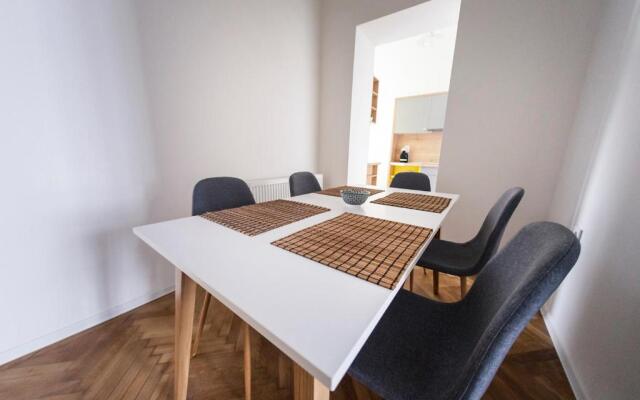 Central Luxury 3