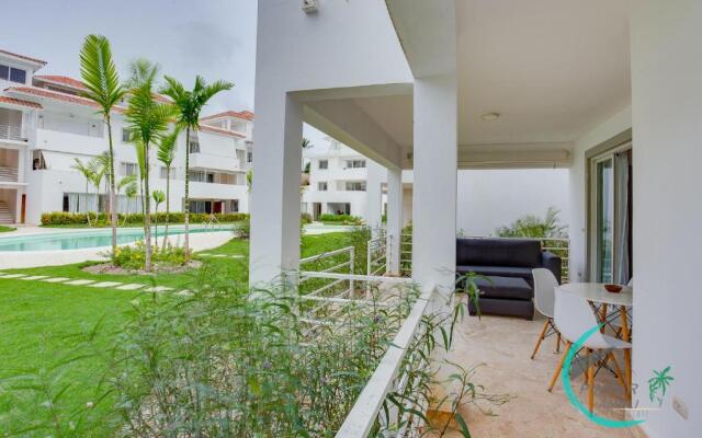 Deluxe E1, 2 Br, Pool,Terrace,Close To The Beach!