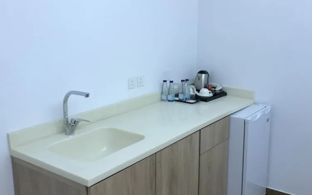 OYO 409 Enjaz Inn