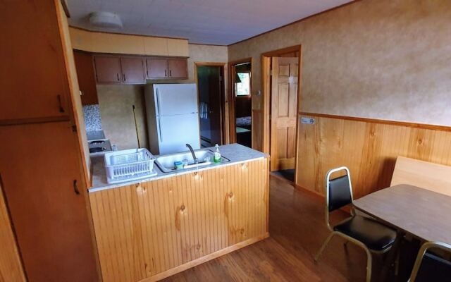 Red Ranch Motel