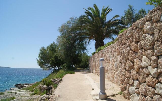 Apartmani Braco Caratan