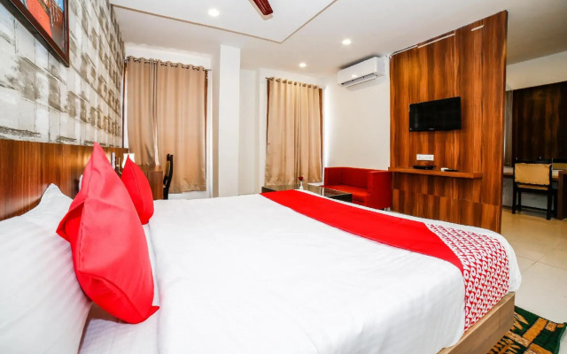Oyo 35769 Hotel Rishabh