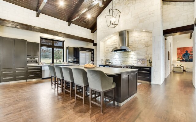 The Arrive Sapphire - 6 Br Home